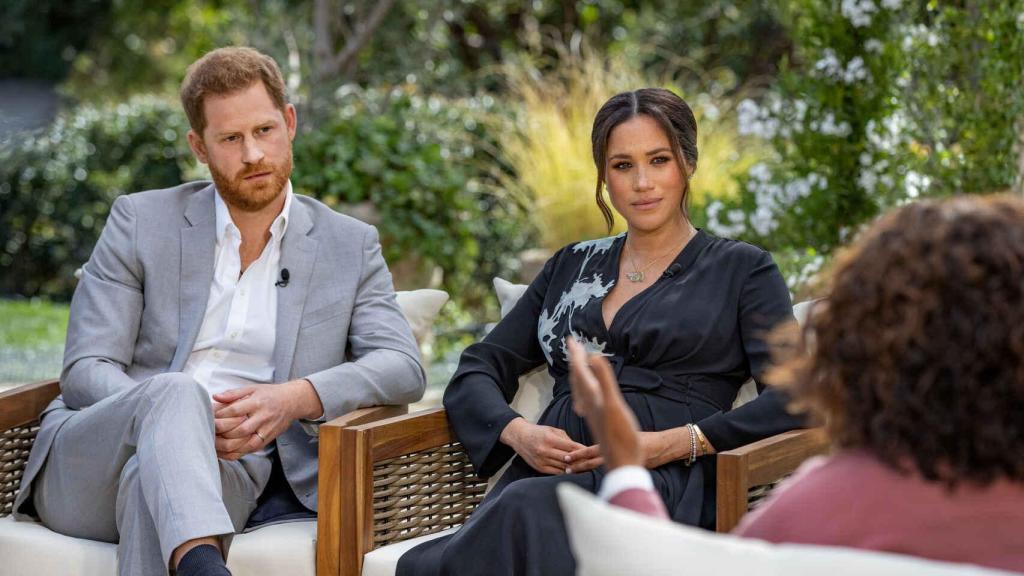 Harry y Meghan durante su entrevista con Oprah Winfrey.