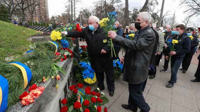Ceremonia en Kiev para conmemorar el 35 aniversario de la catástrofe nuclear de Chernóbil.