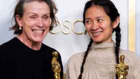 'Nomadland' triunfa en los premios Oscar y Chloé Zhao hace historia