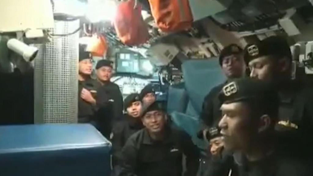 Un frame del vídeo de los marineros.