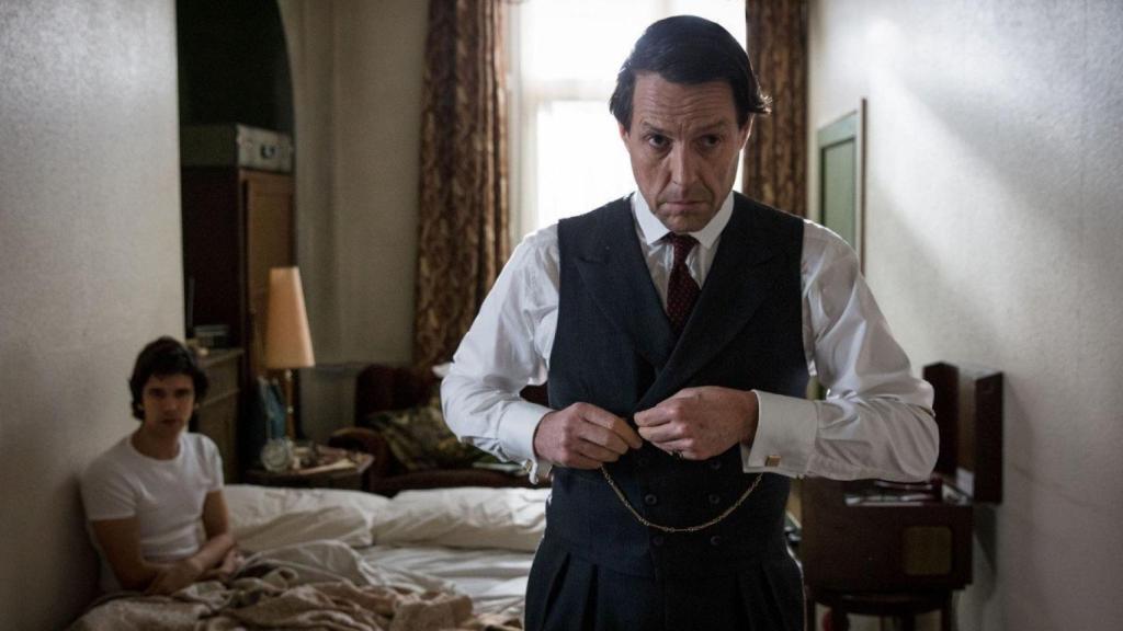 'A very english scandal'.