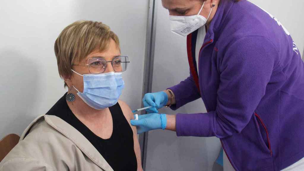 La consellera de Sanidad, Ana Barceló, el día que fue vacunada.