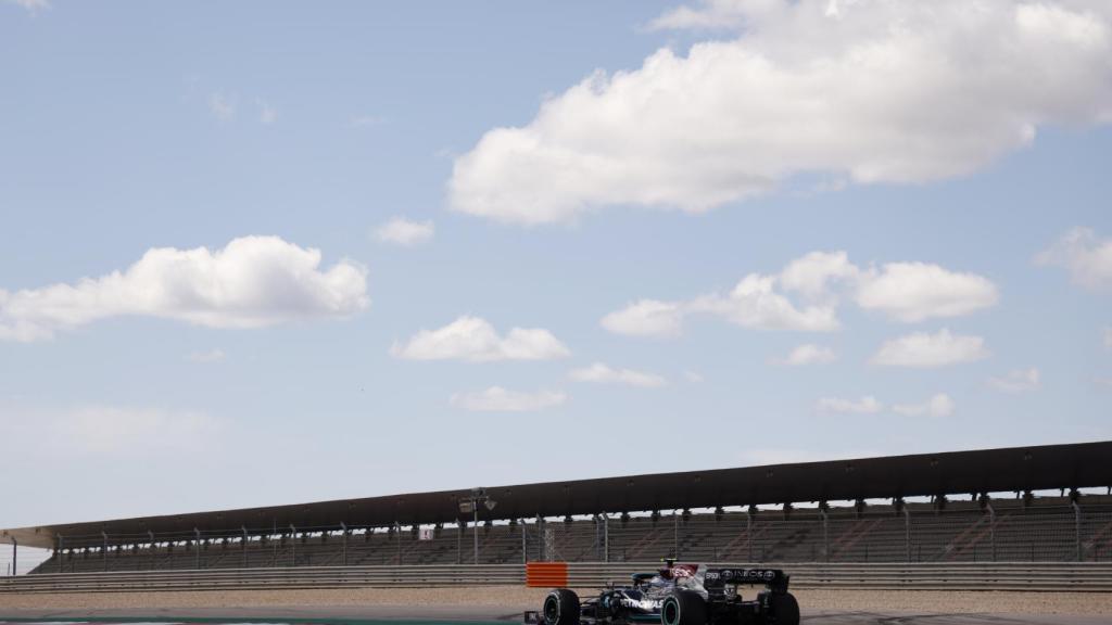 Valtteri Bottas rodando en el circuito de Portimao