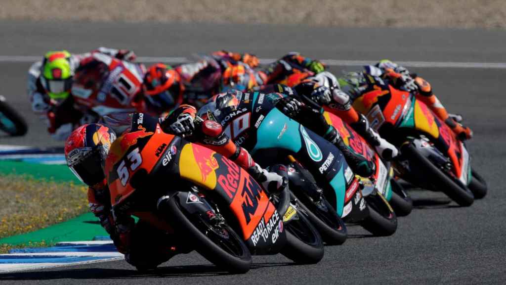 El tren de pilotos de Moto3 durante el Gran Premio de España de 2021 en Jerez