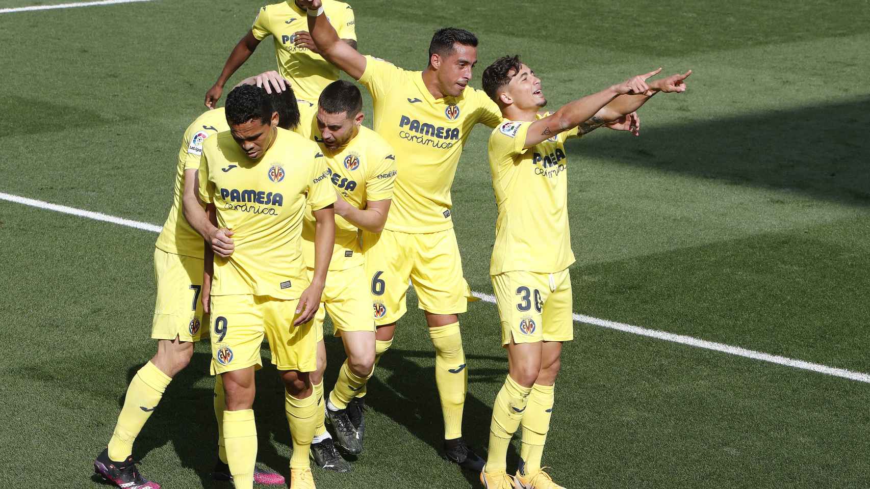 El Villarreal celebra el gol de Yeremi Pino