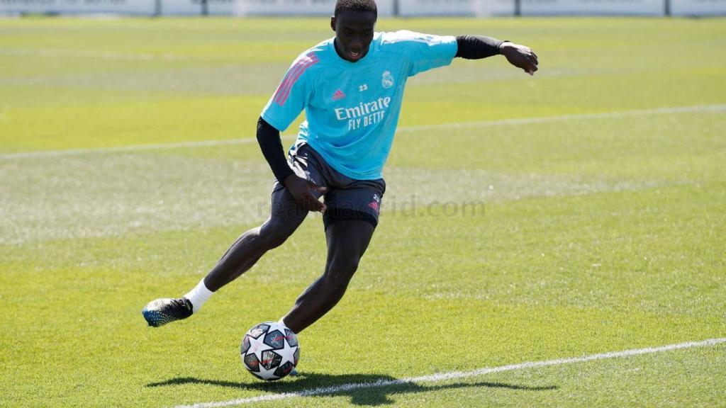 Ferland Mendy, durante un entrenamiento del Real Madrid