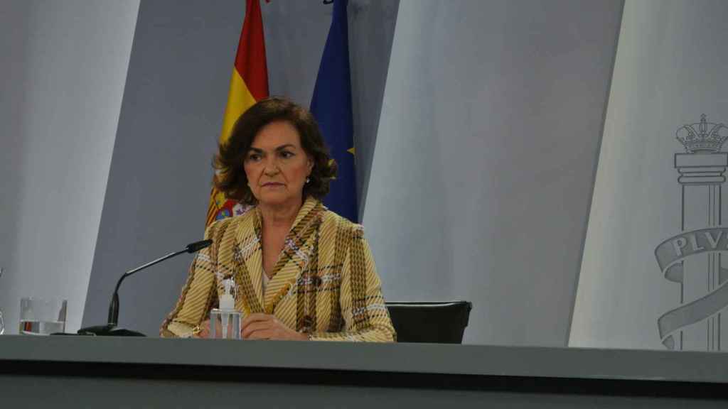 La vicepresidenta primera, Carmen Calvo, en la rueda de prensa posterior al Consejo de Ministros.