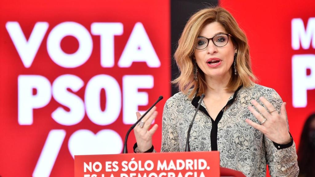 Hana Jalloul, la dos de Gabilondo, incumple el protocolo de seguridad al ir a votar con su hija