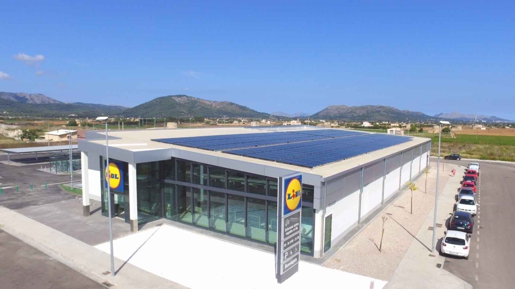 SolarProfit instala 121 autoconsumo solares en 15 supermercados de Lidl