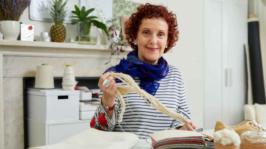 Carmen Hijosa, la inventora de una tela de piñas que sustituye al cuero.