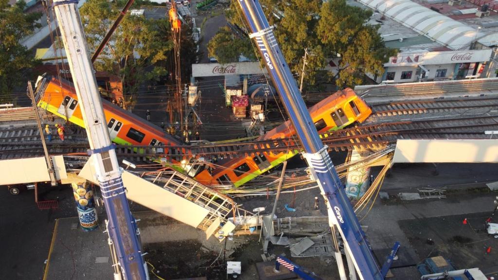 Metro accidentado en Ciudad de México.