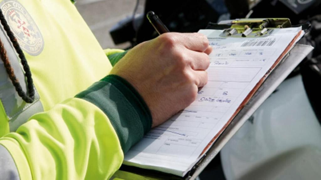 La DGT se pone seria con las acciones temerarias al volante: multa de 500 euros y seis puntos