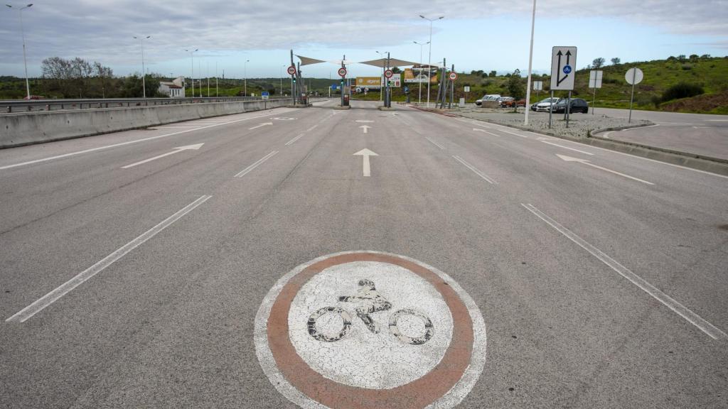 Un peaje en la frontera con Portugal.