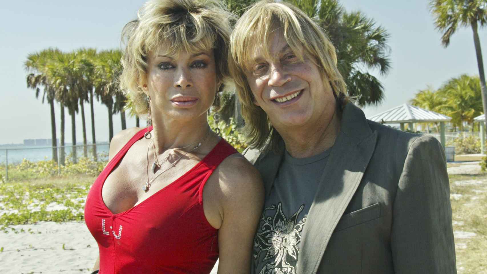 Carmen junto a su marido en una imagen de archivo en Miami.