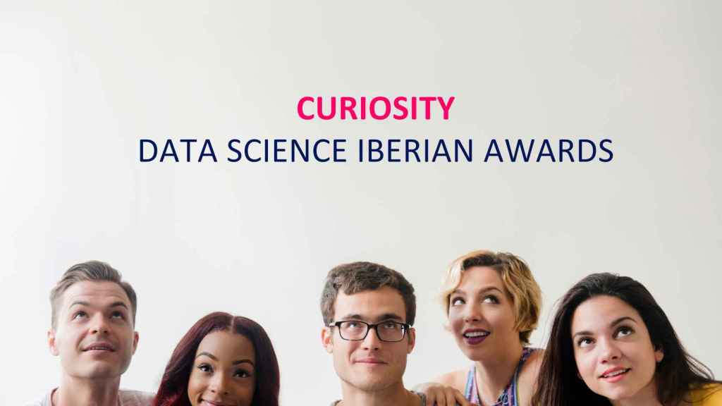 Cartel promocional de los Curiosity Data Science Awards.