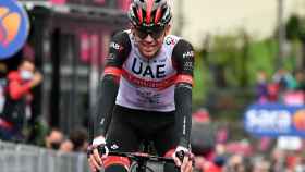 Joe Dombrowski celebra su triunfo en la cuarta etapa del Giro de Italia
