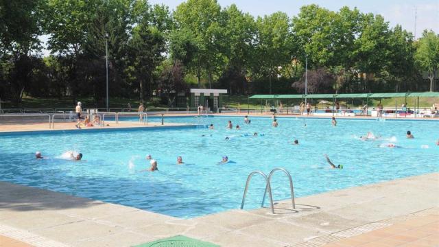 Piscina municipal en Madrid. Europa Press.