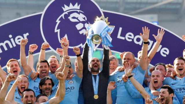 Pep Guardiola levanta la Premier League de 2019