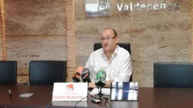 Gregorio Sánchez, un histórico de IU-CLM, ha dimitido como concejal de ValdepeÑAs