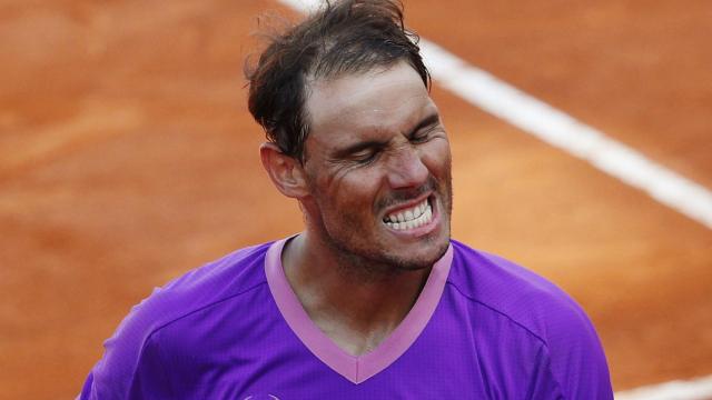 Nadal aprieta los dientes tras ganar a Shapovalov en Roma