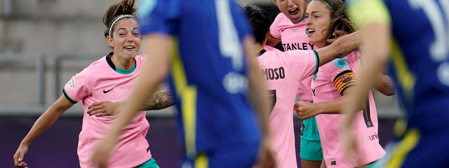 Las jugadoras del Barcelona Femenino celebran un gol en la final de la Women's Champions League