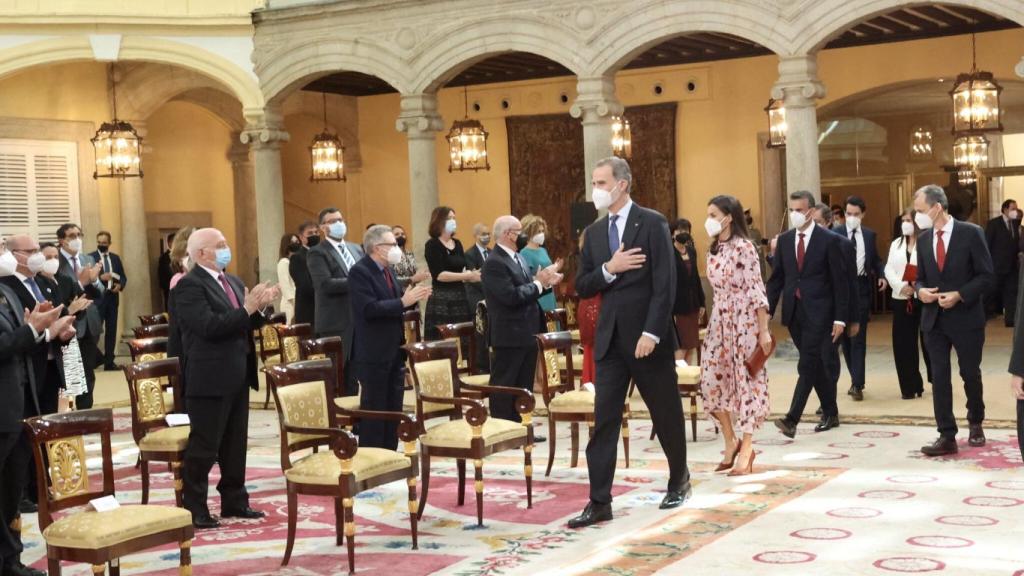 El 'outfit' que ha escogido la Reina para su acto de este lunes.
