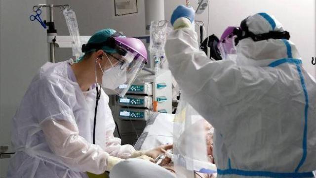 Médicos en un hospital valenciano.