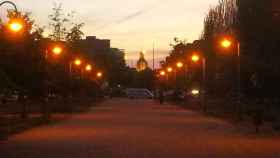 Vuelve la iluminación al paseo paralelo de la Avenida de Madrid en Talavera