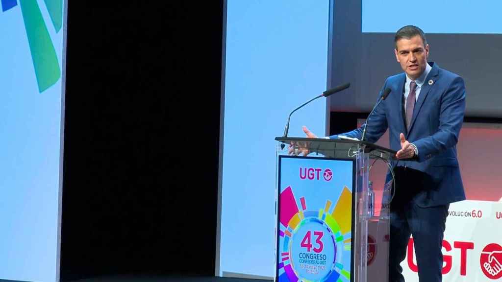 Pedro Sánchez, durante su intervención en el 43 congreso de la UGT, celebrado en Valencia. EE