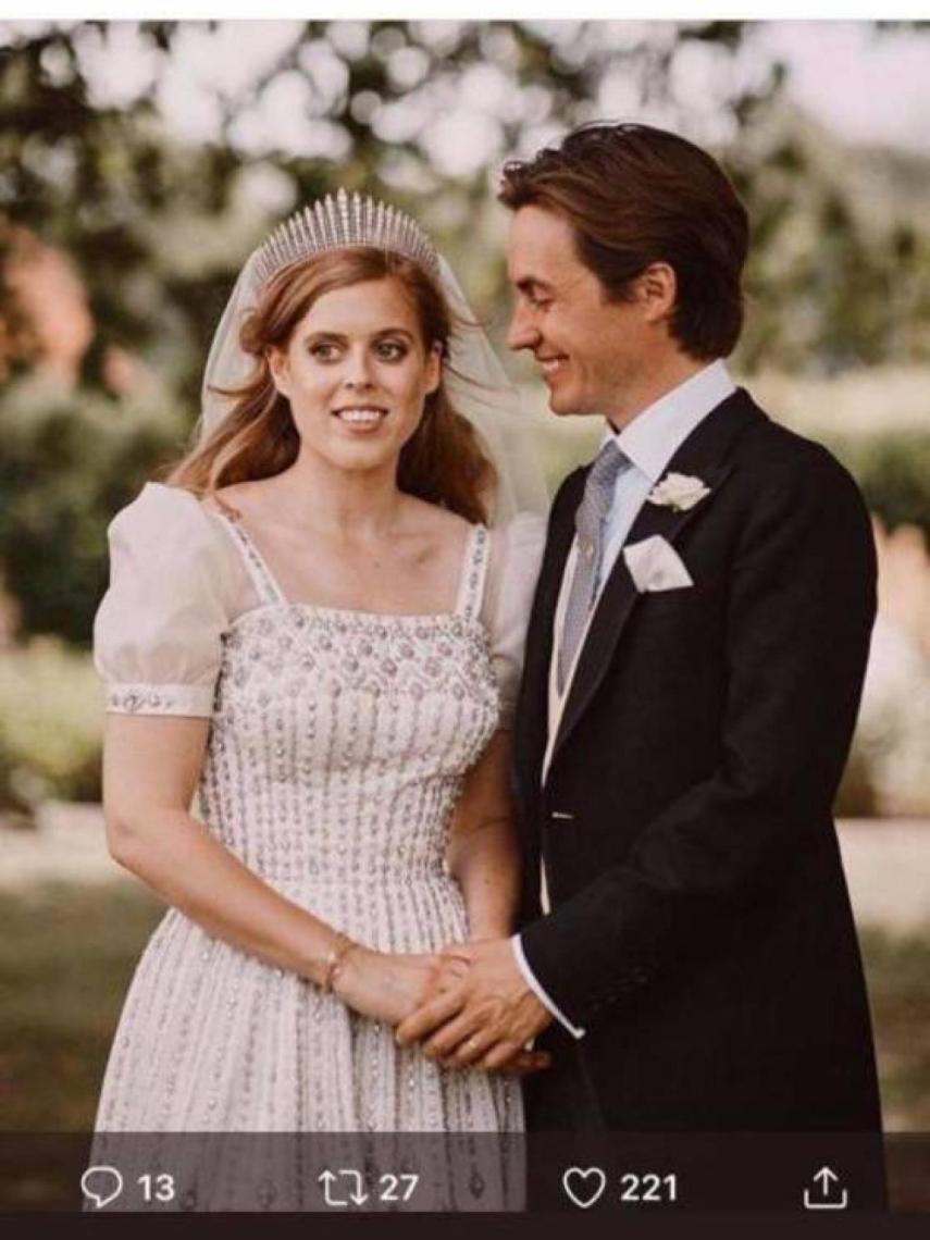 Beatriz de York y Edoardo Mapelli el día de su boda.