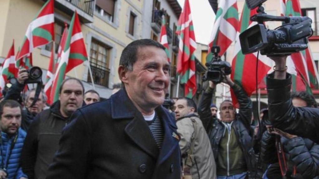 Recibimiento de Arnaldo Otegi tras su salida de prisión. EP