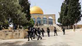 Las fuerzas de seguridad de Israel en el recinto de la mezquita Al Aqsa.