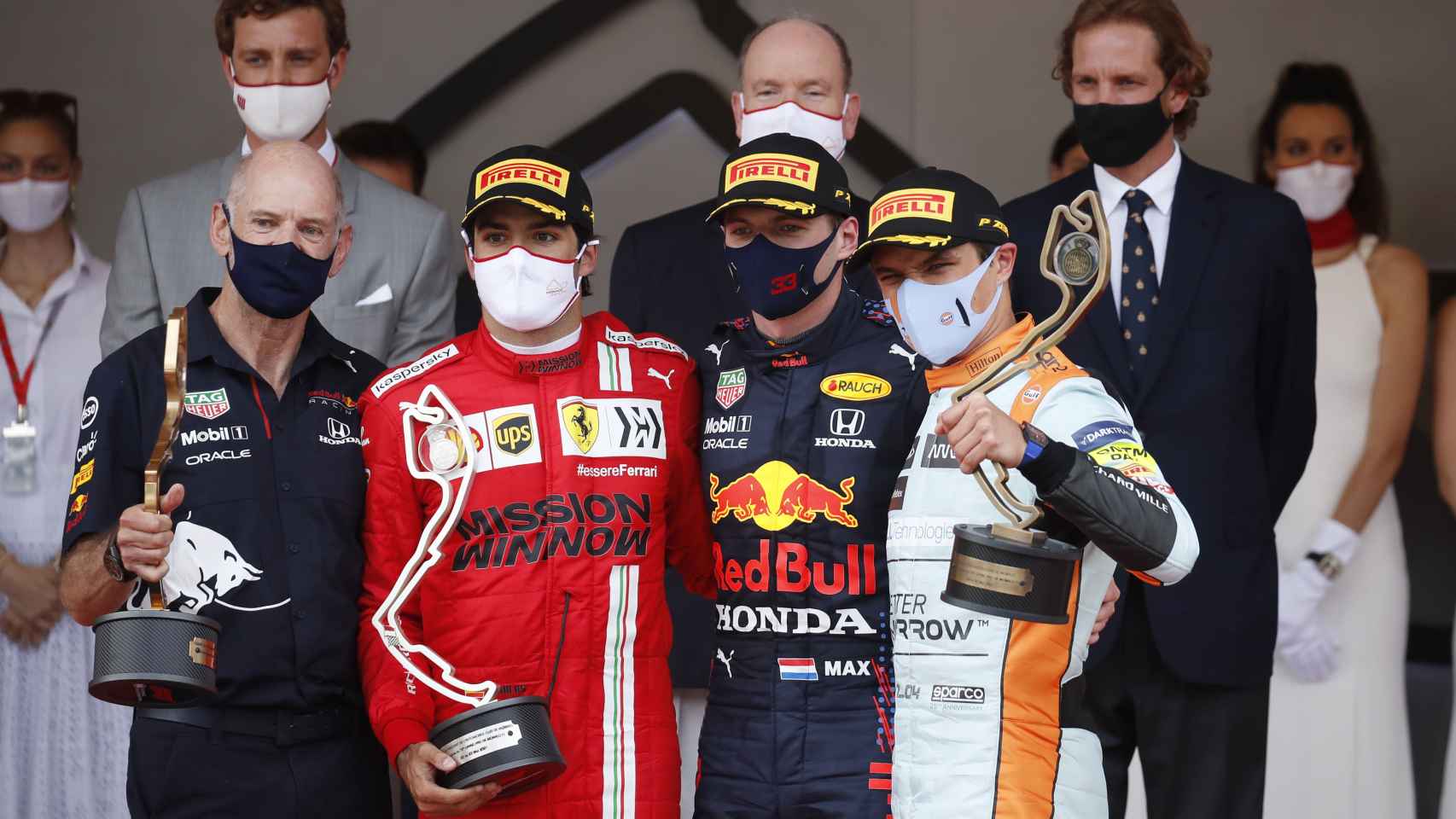 Carlos Sainz en el podio del Gran Premio de Mónaco