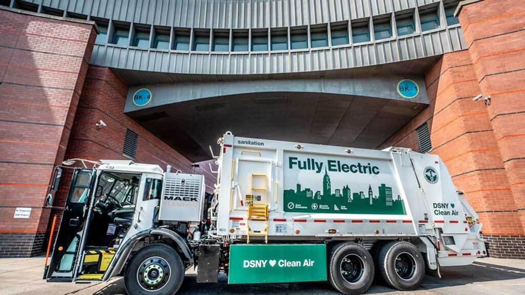 Camión de la basura eléctrico en Nueva York