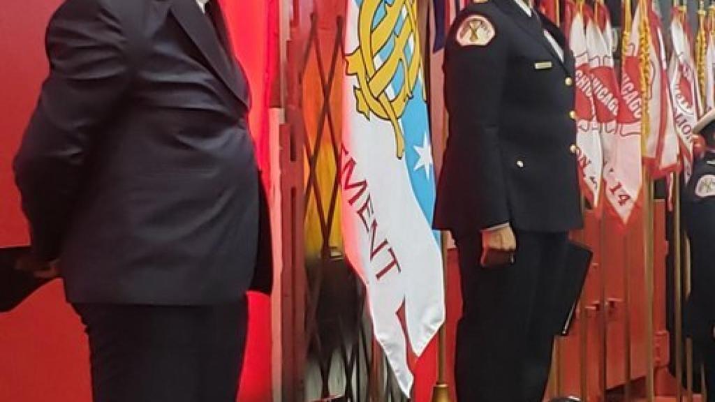 Annette Nance-Holt junto a la alcaldesa Mayor Lori Lightfoot.
