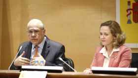 El secretario general de la OCDE, Ángel Gurría, y la vicepresidenta económica, Nadia Calviño.