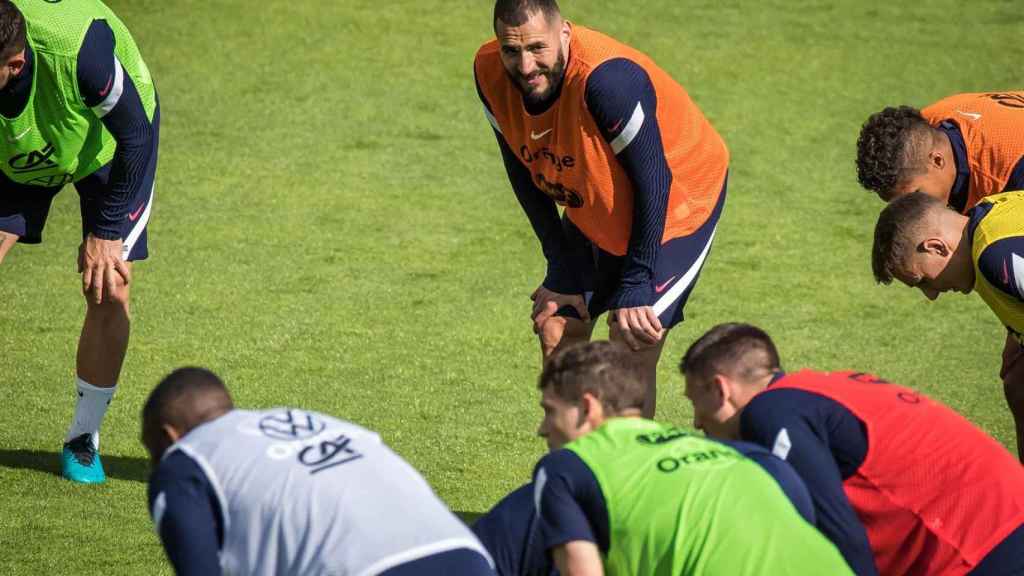Benzema durante el entrenamiento de Francia