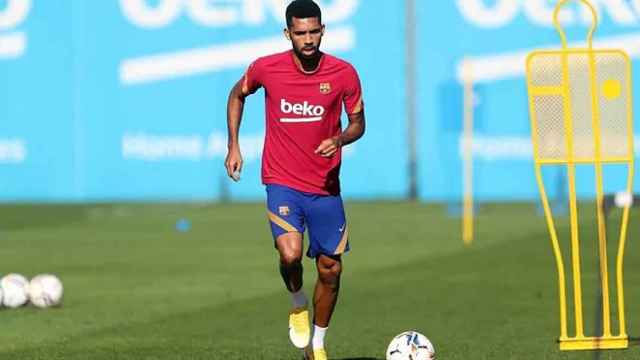 Matheus Fernandes en un entrenamiento del Barça