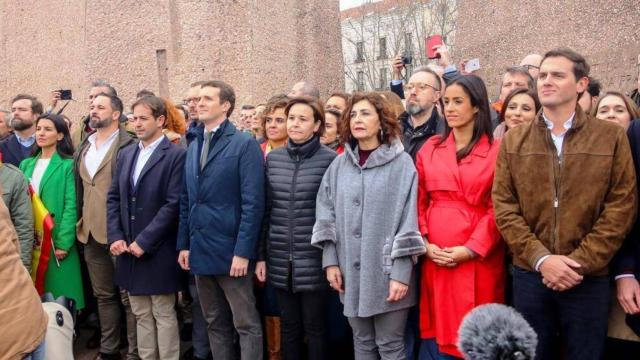 Pablo Casado, Albert Rivera y Santiago Abascal en la concentración en la Plaza de Colón (Madrid) bajo el lema 'Por una España unida'  (Europa Press. Archivo)