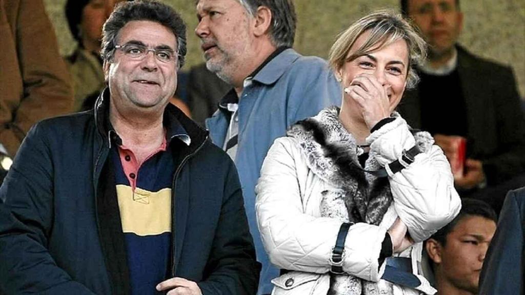 Enrique Ortiz y Sonia Castedo en el palco del Hércules.