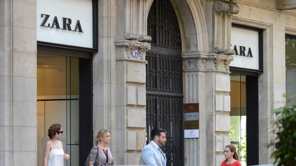 Fachada de una sucursal de la marca gallega.