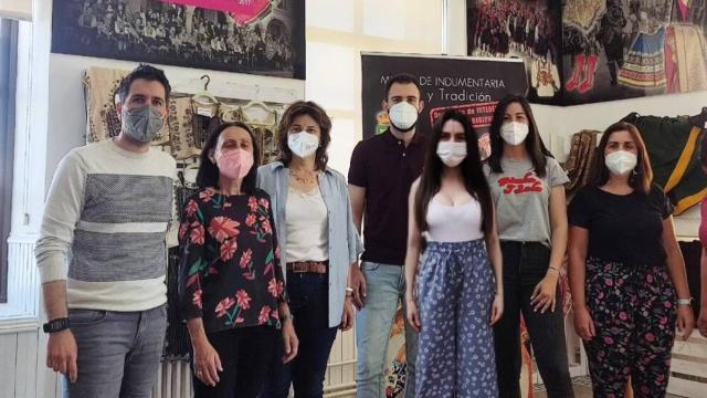 Alumnos y profesores en el Museo de Valdeverdeja (Toledo)