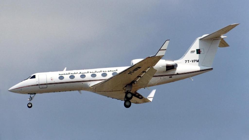 El reactor bimotor Gulfstream IV del gobierno argelino, matrícula 7T-VPM, que fue expulsado del espacio aéreo español el martes por la mañana.
