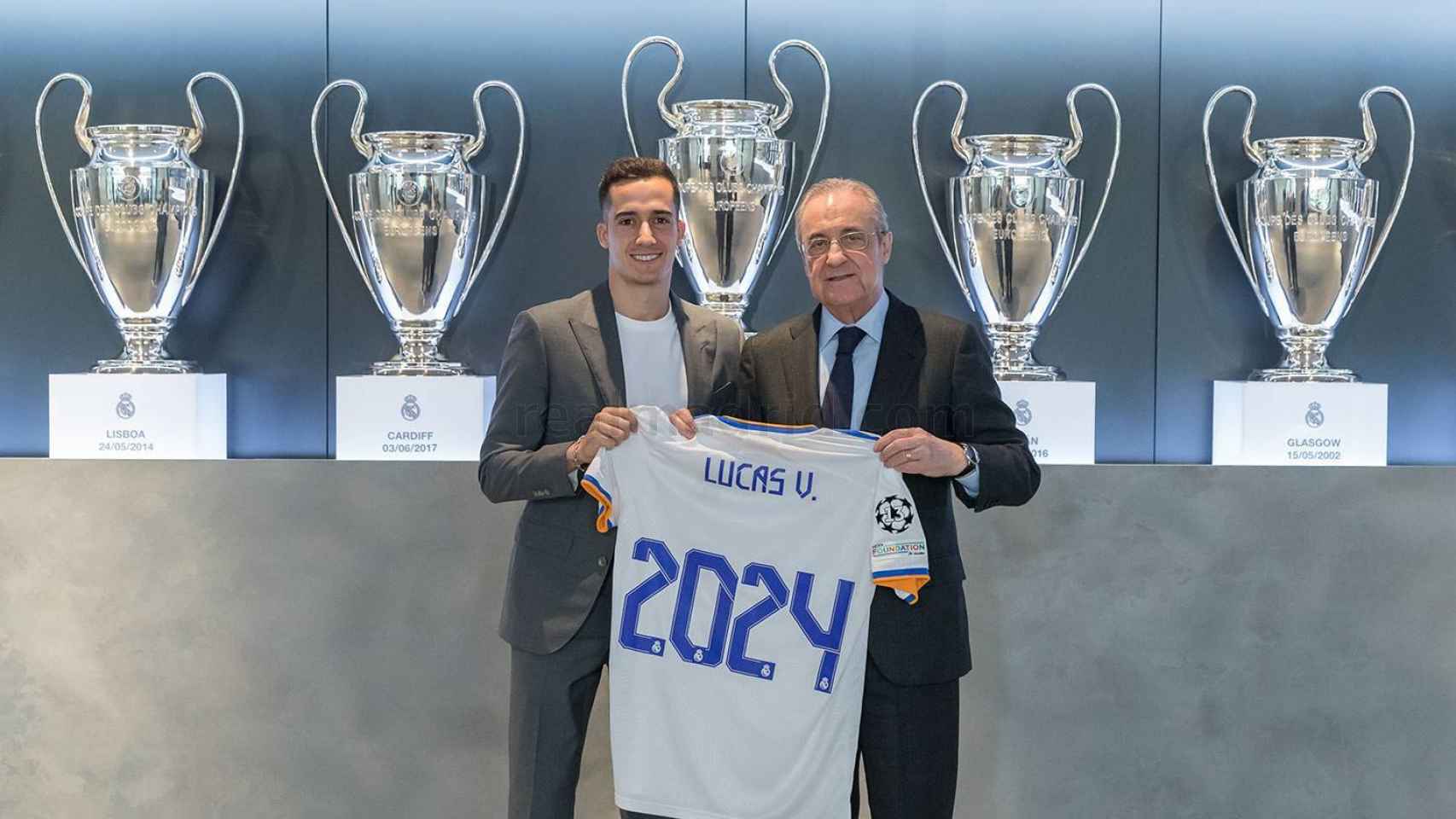 Lucas Vázquez renueva con el Real Madrid
