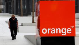 FILE PHOTO: The logo of French telecom operator Orange at the headquarters in Issy-les-Moulineaux