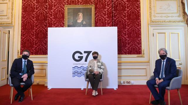 Paschal Donohoe, Kristalina Georgieva y Paolo Gentiloni en la reunión del G7.