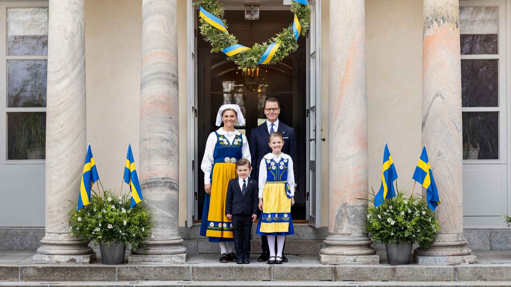 La Familia Real de Suecia celebra el Día Nacional: la ilusión del príncipe Oscar y un emotivo homenaje