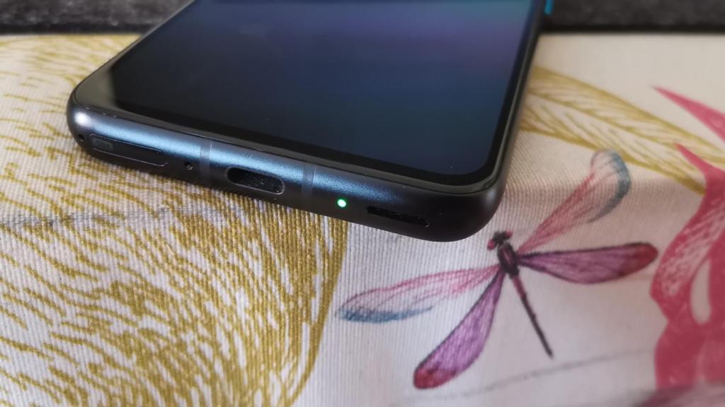 LED de notificaciones en Asus ZenFone 8