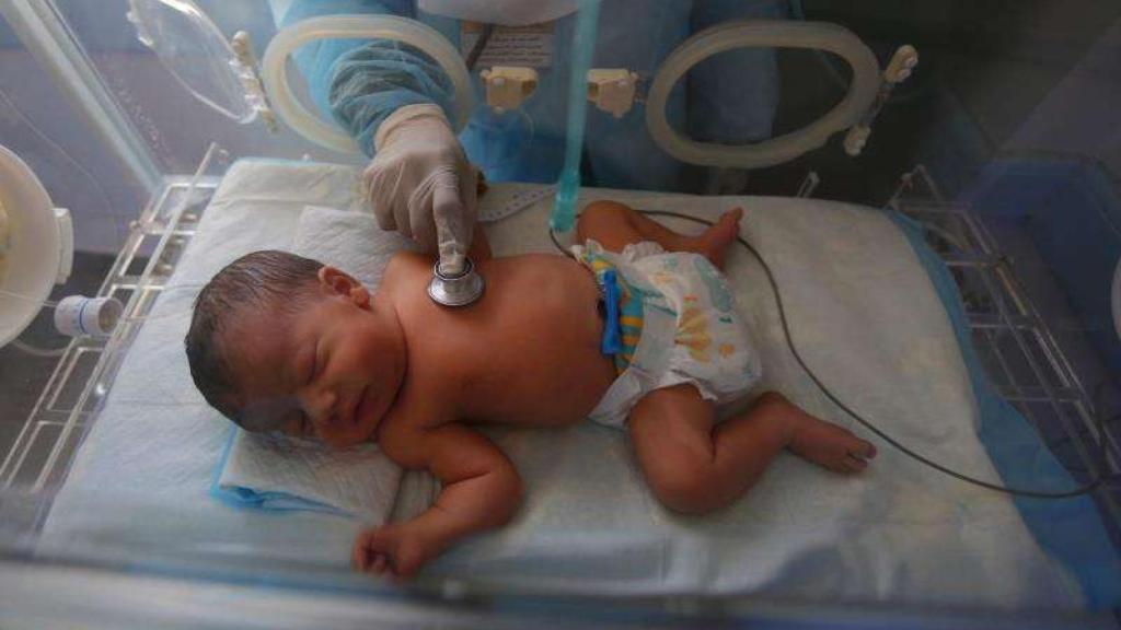 La bronquiolitis en bebés es típica del invierno, pero se están empezando a ver más casos ahora.