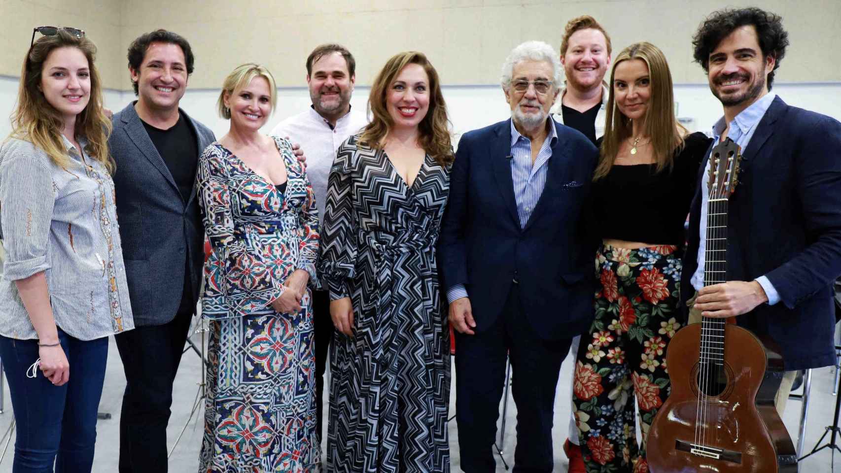 Plácido Domingo y el resto de artistas que han participado en el concierto solidario #VocesResponden.
